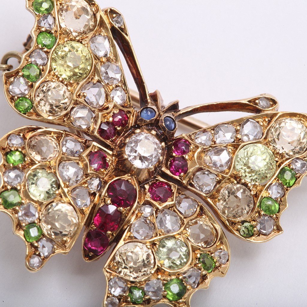 Fancy colored diamond and Ruby Butterfly Pin - detail