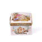 Other side view of porcelain snuffbox