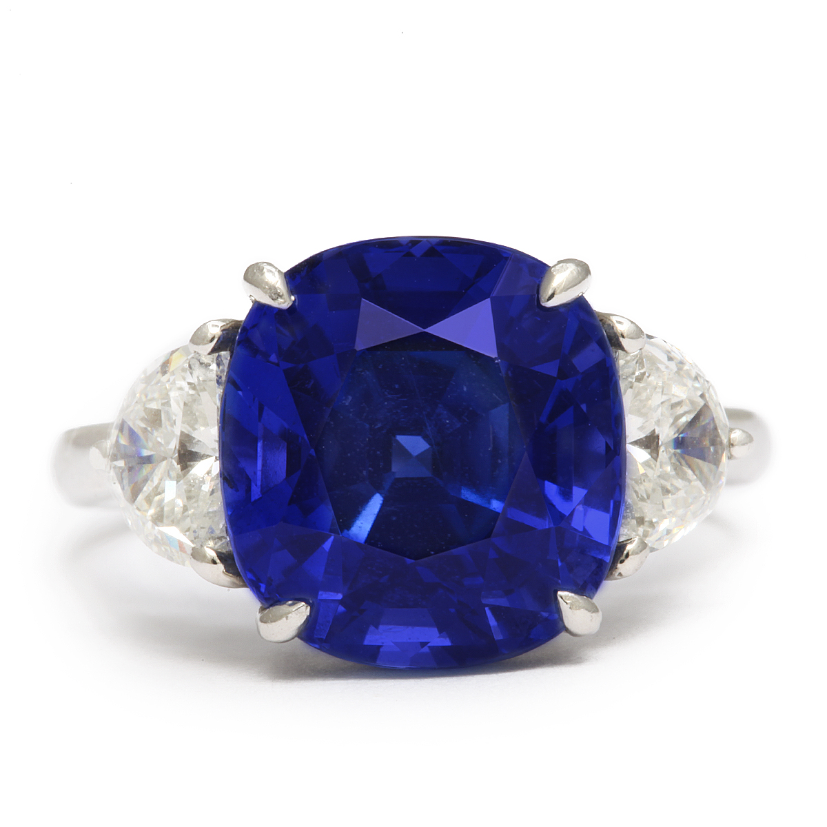 A La Vieille Russie| Mid-Century Sapphire and Diamond Ring