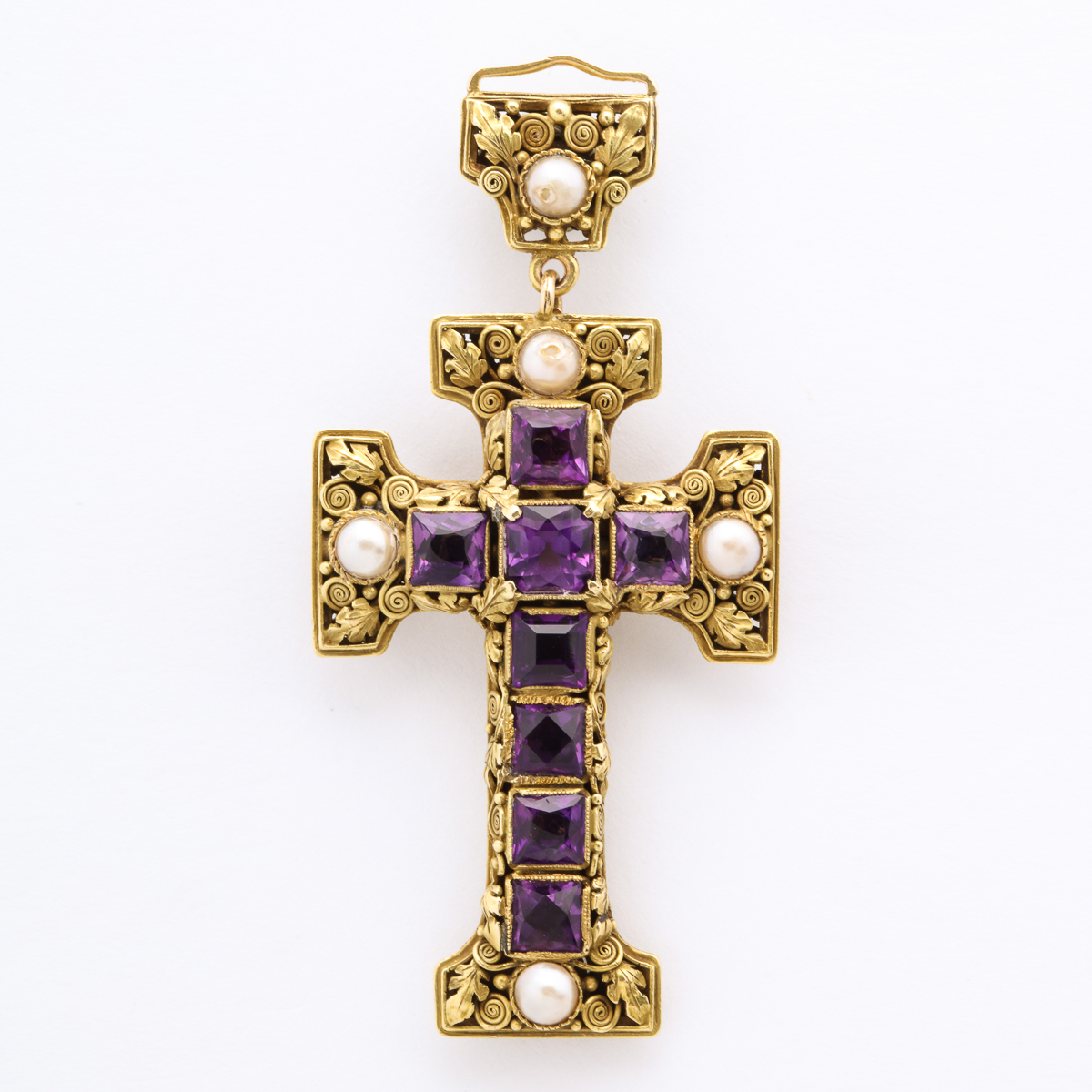 Crafts Gold and Amethyst Cross Pendant 