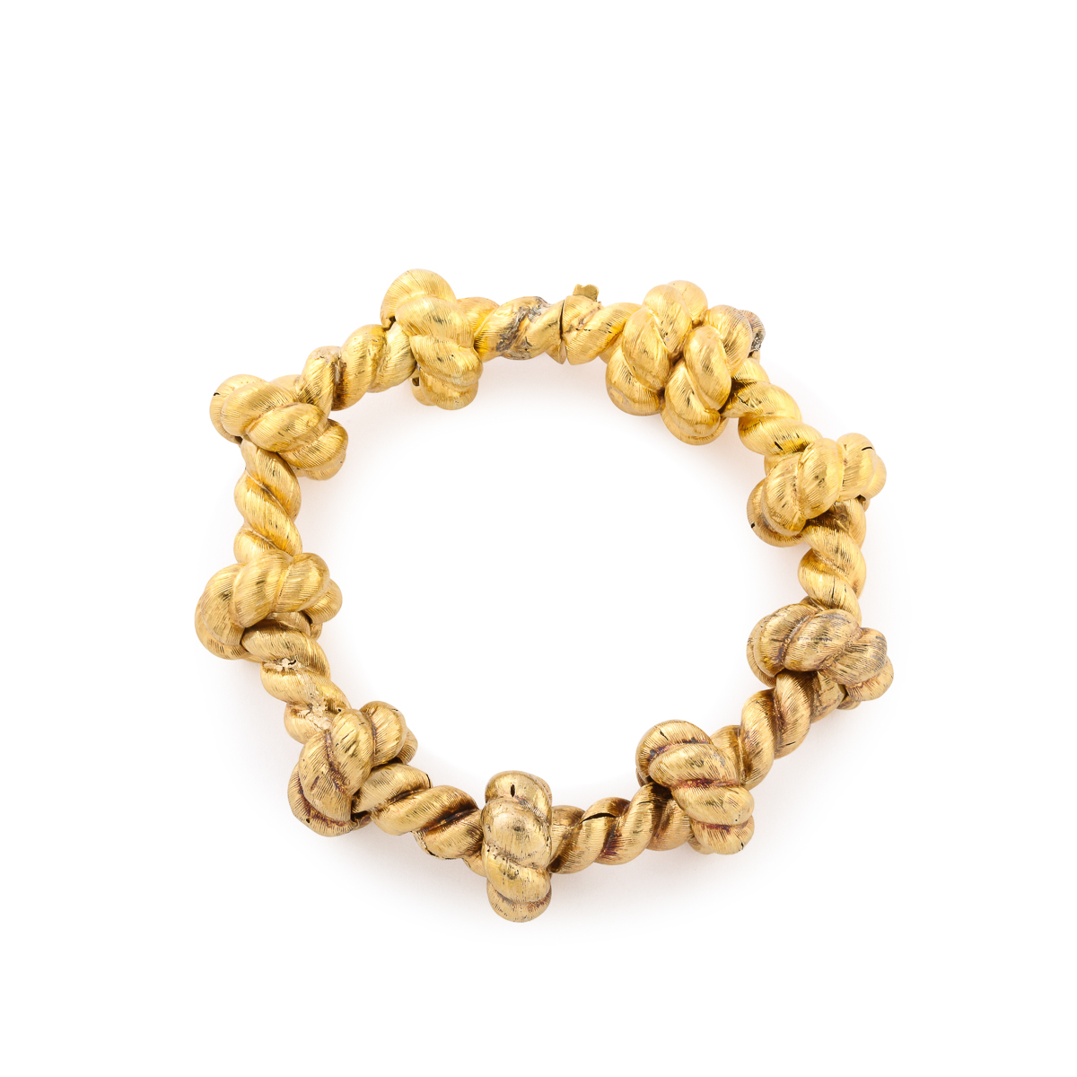 18k gold bracelet designed to look like knotted rope, top view